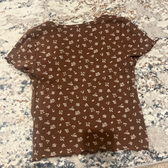 Hollister Cropped Brown Floral Top - Picture 3 of 3